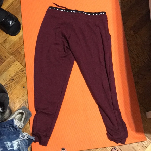 Fashion joggers - Picture 3 of 3